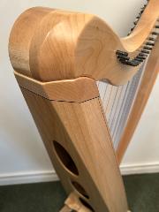 Dusty Strings FH 34 Lever Harp: Maple with Camac levers