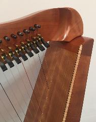 Dusty Strings FH 26 Lever Harp in Cherry